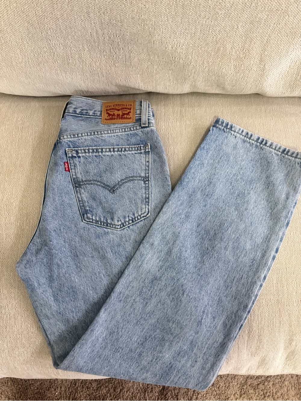 Levi Low Pro Jeans